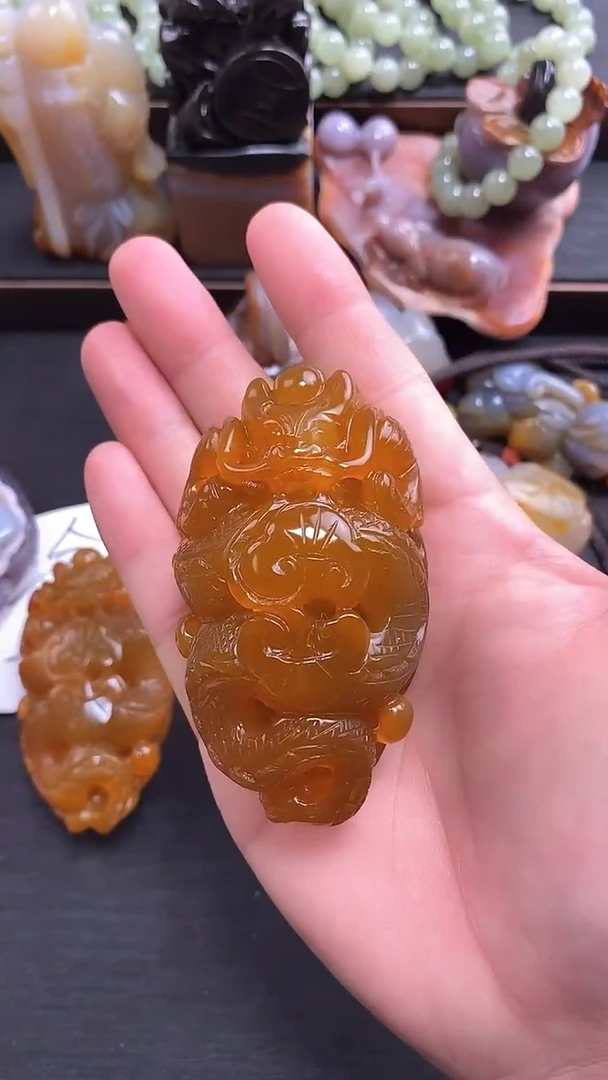 【闪购商品】玛瑙/玉髓龙未镶嵌手把件