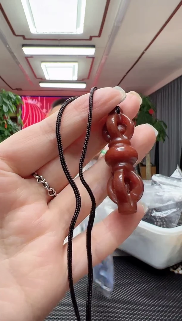 【闪购商品】蛇纹石玉挂件未镶嵌多样性发货其中发一