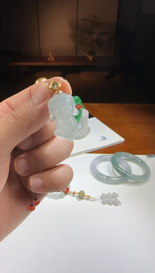 翡翠18K金镶嵌颈饰【老吴】