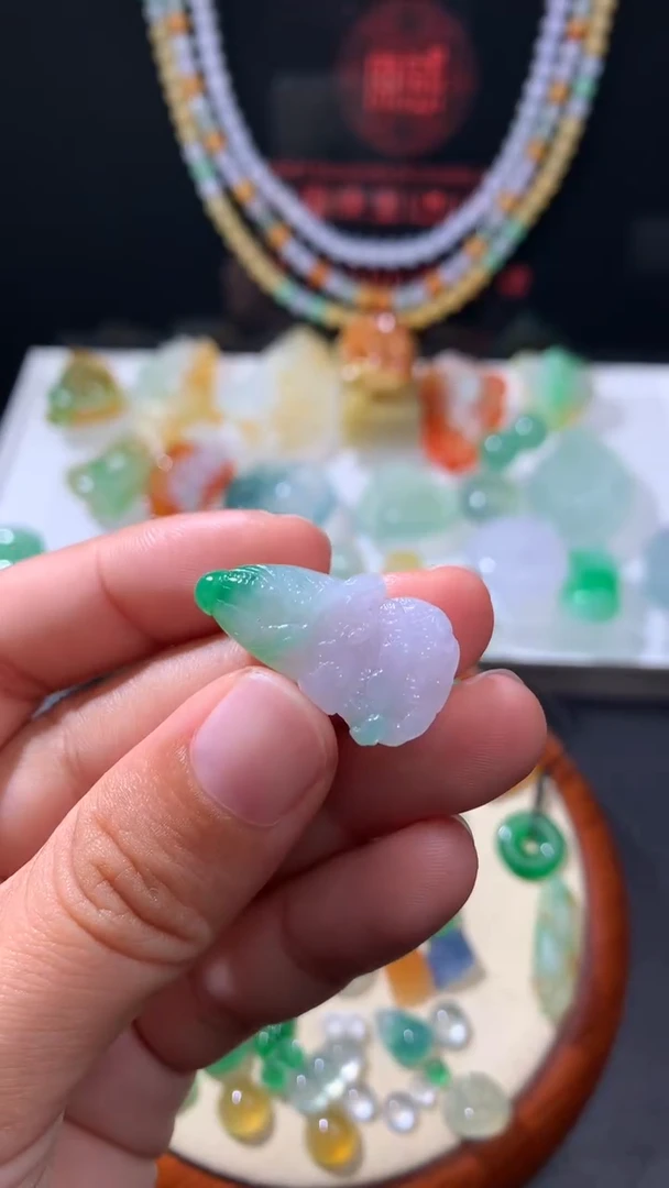 未镶嵌定制翡翠