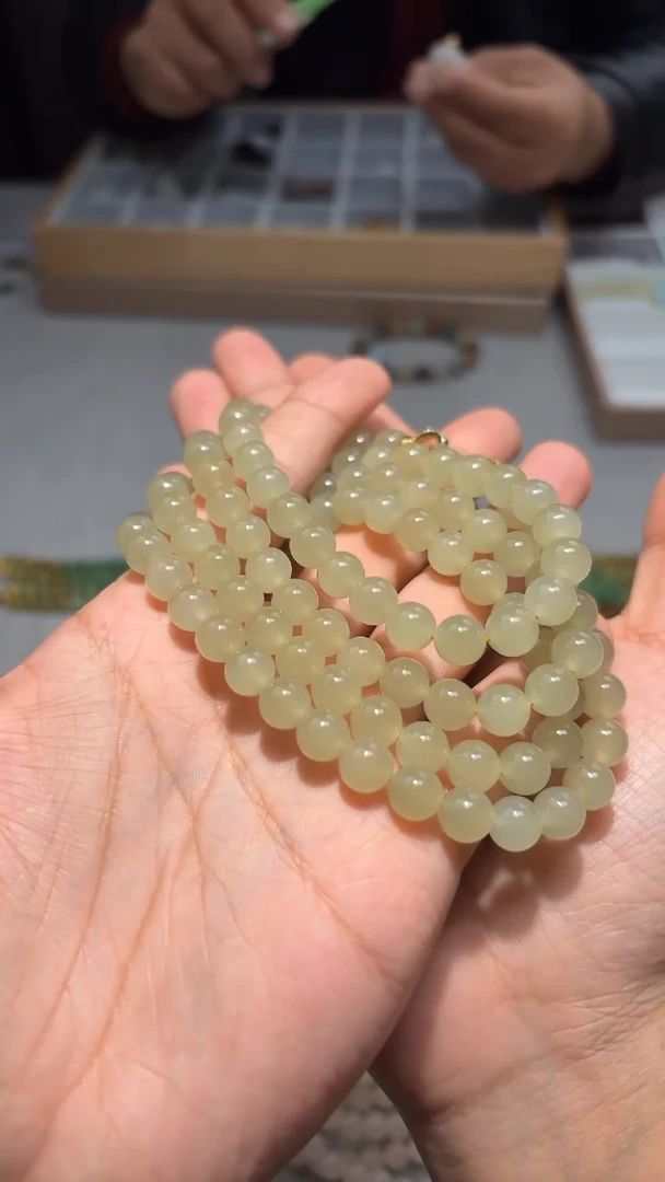 颈饰未镶嵌和田玉蜂蜜水长串卡8
