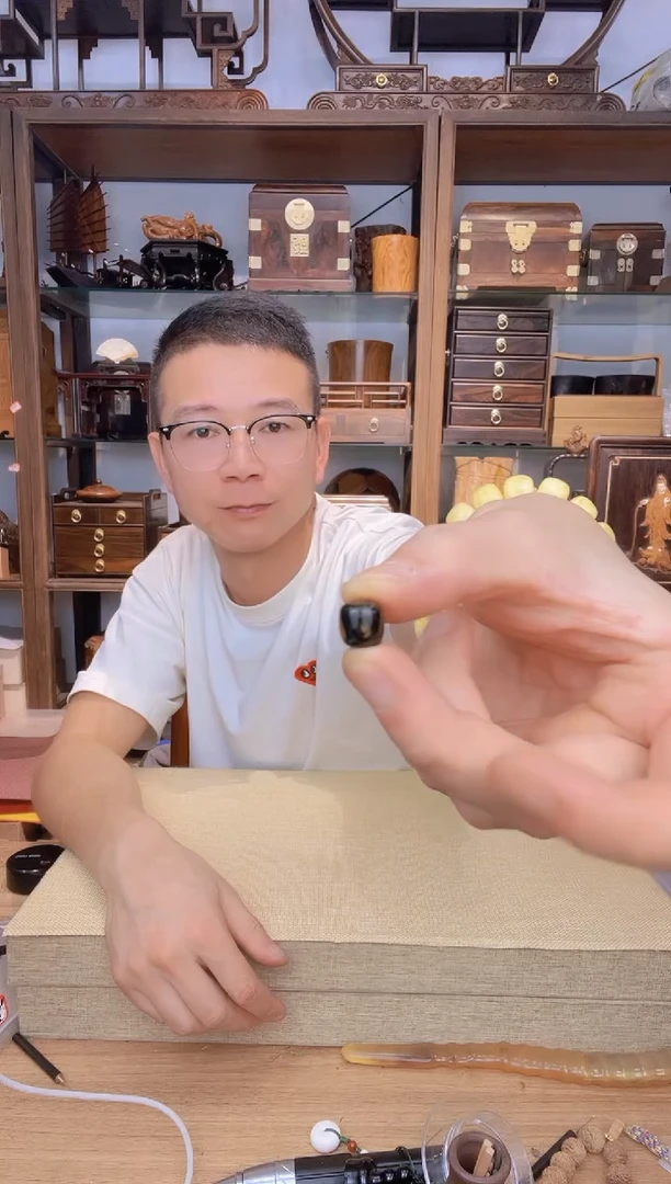 乌木类书架七*616小六1.0老型单颗48颗