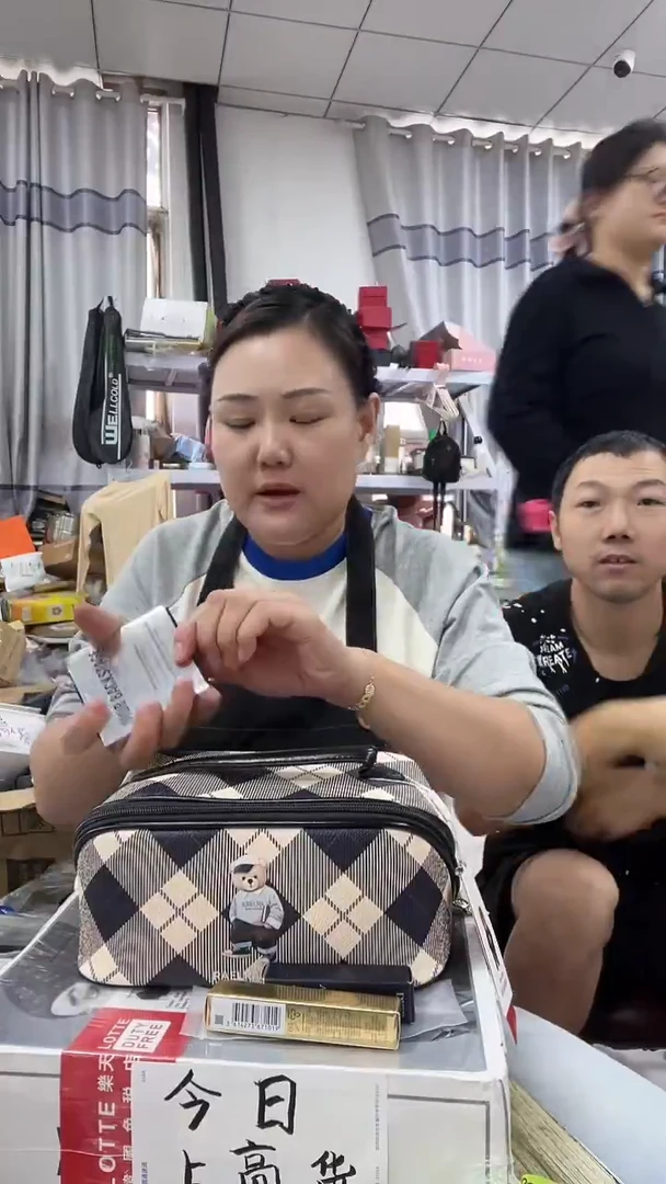 牦牛剖层皮革琪老板女包1号店超好看发图片款