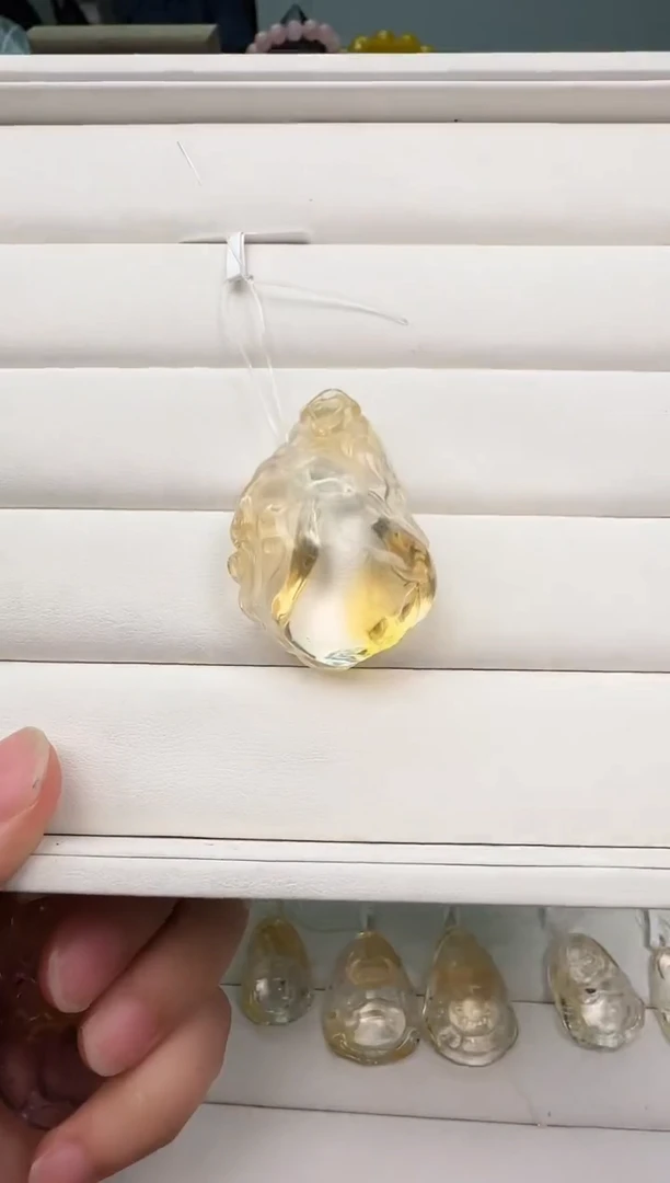 吊坠(不含链)未镶嵌水晶?****辰44a拍十发一个