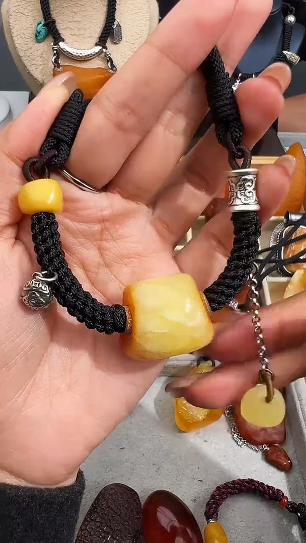 【闪购商品】蜜蜡裸石未镶嵌似玉