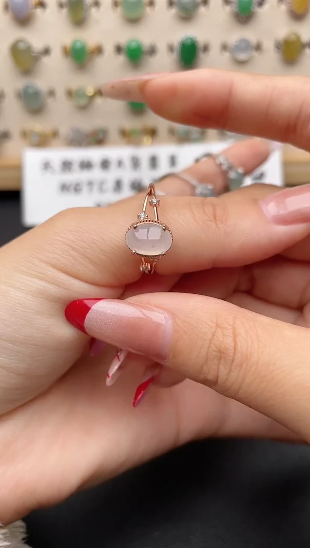 【闪购商品】翡翠戒指银S925镶嵌一物一证一礼盒