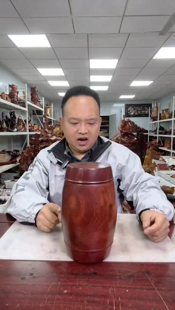 【闪购商品】花梨木类木雕工艺品88888888