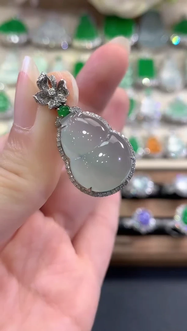 吊坠(不含链)18K金镶嵌翡翠c15