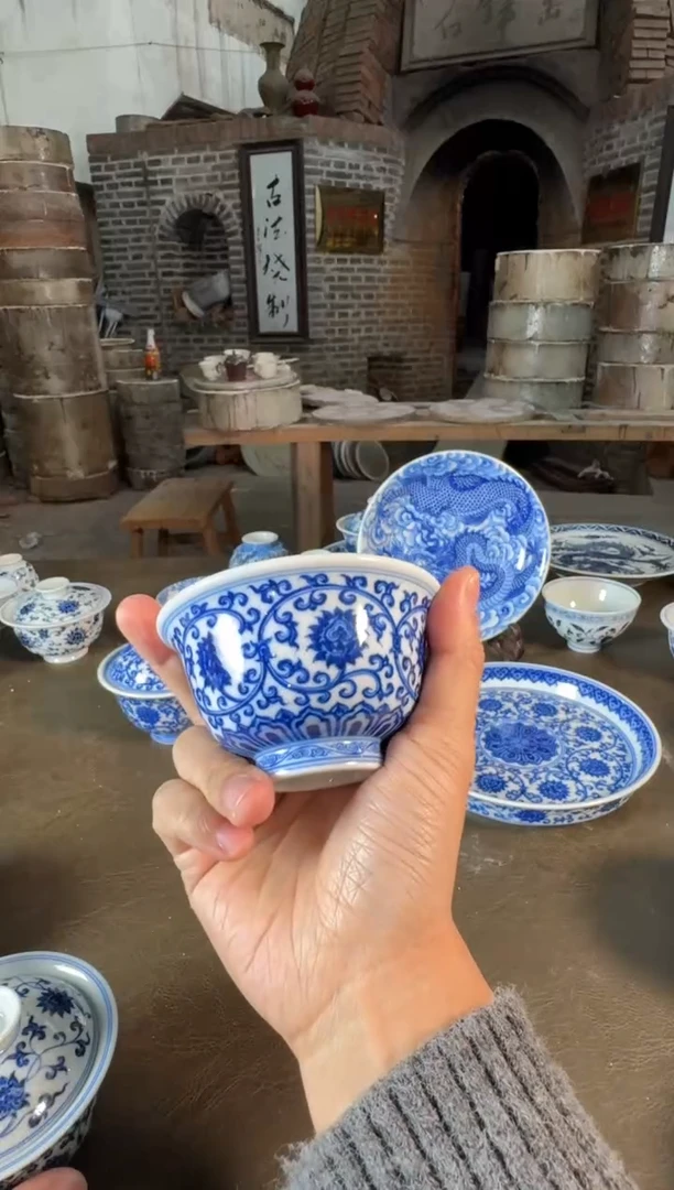 杯子陶瓷刘建锋窑仿清缠枝莲大压手杯