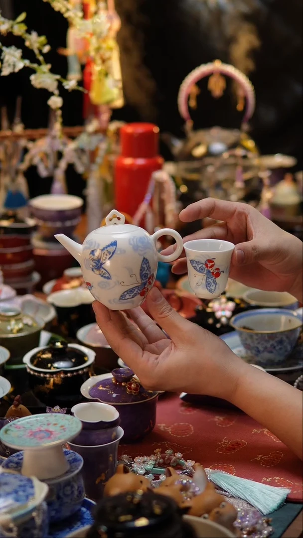 【闪购商品】蝴蝶美人尖壶+蝴蝶杯