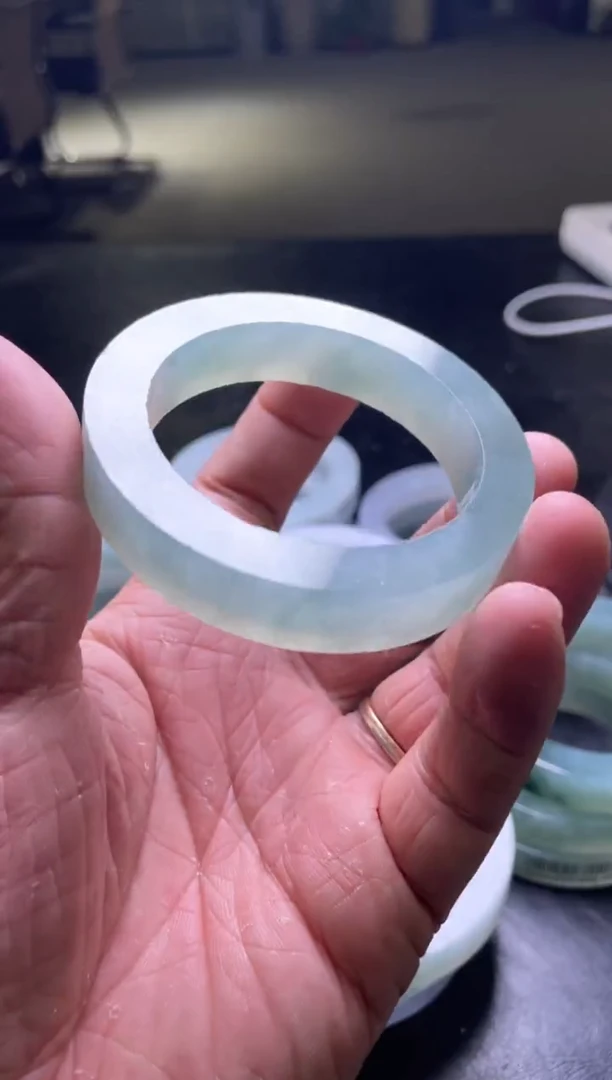 未镶嵌手镯定制翡翠奋**～翡翠定制手镯