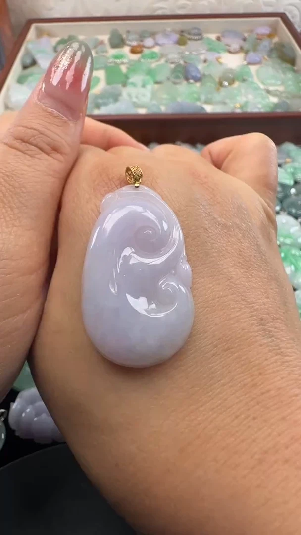 吊坠(不含链)18K金镶嵌翡翠如意