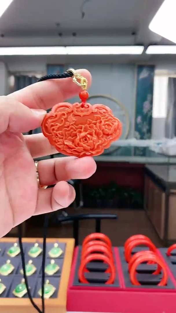 翡翠未镶嵌颈饰D339吊坠