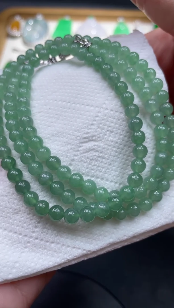 翡翠未镶嵌颈饰49.......