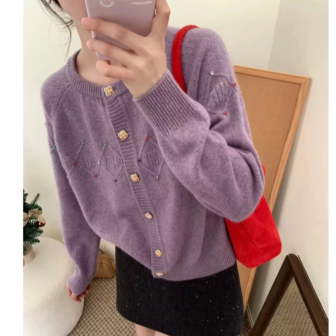 重工洋气彩钻宝石扣圆领针织开衫新年红毛衣针织衫新毛衣外套