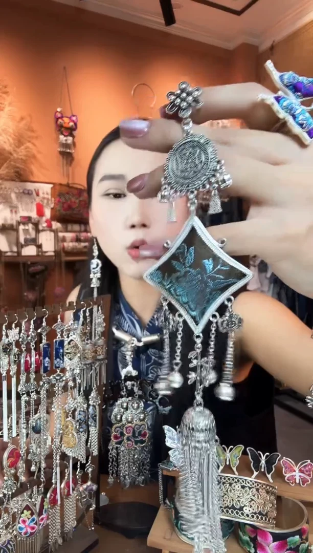 刺绣纯手工民族风压襟