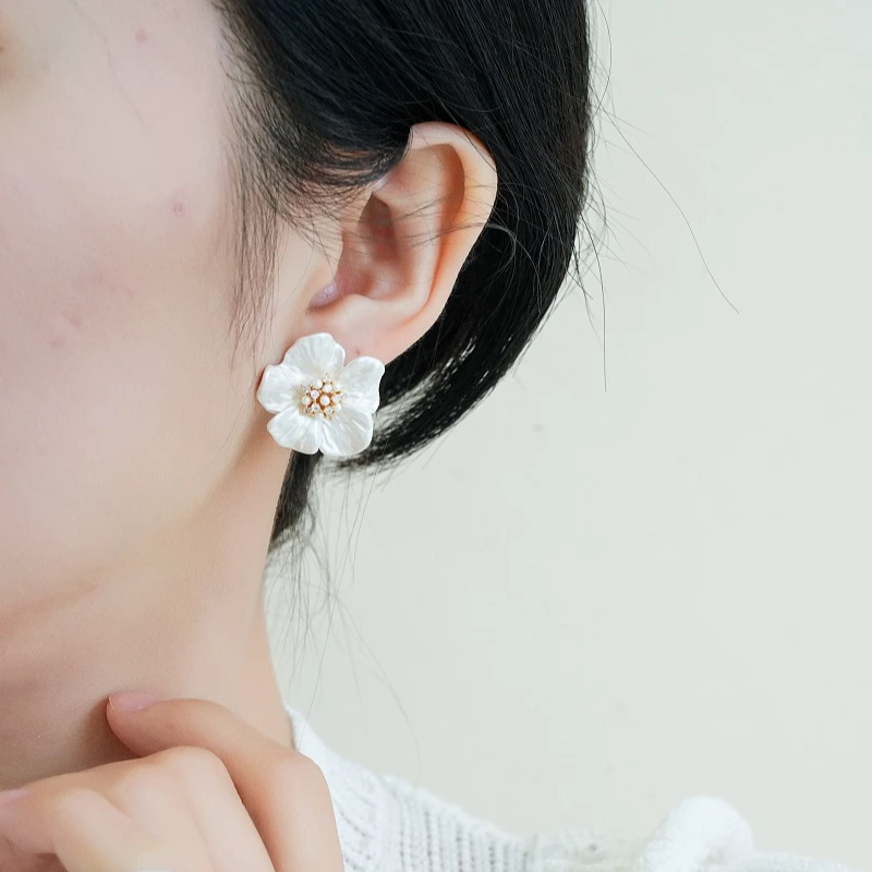 铜合金耳饰 独特气质花朵耳环女耳饰小众耳钉新款爆款轻奢高级感