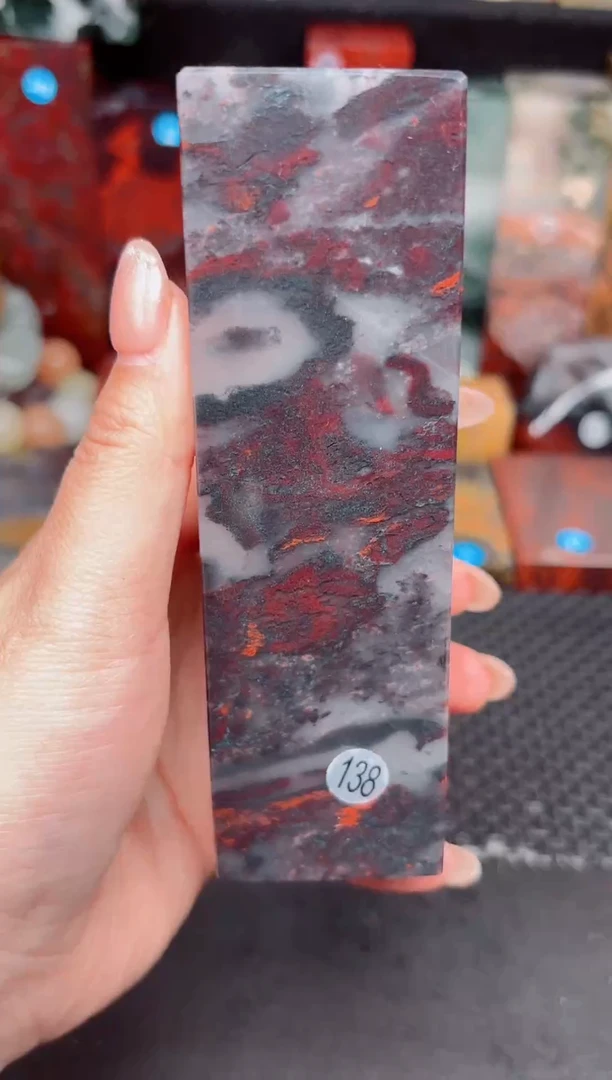 玉桂林鸡血创意摆件装饰 编号：138