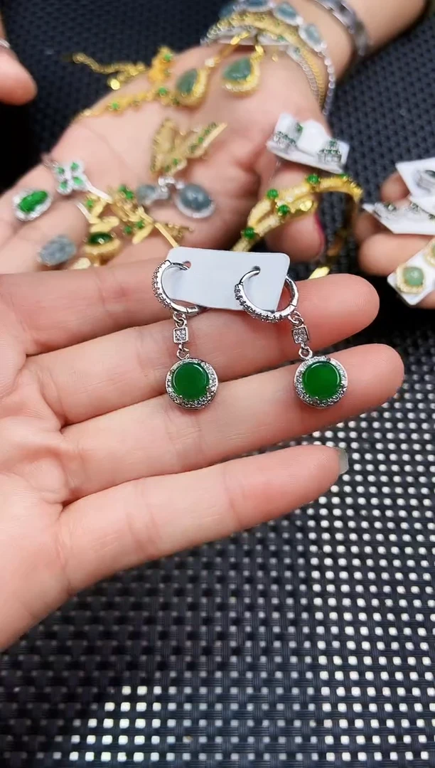 【闪购商品】翡翠耳饰未镶嵌111111111