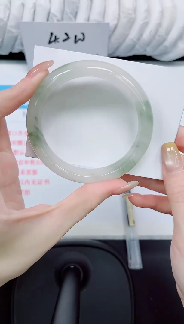 石英质玉手镯未镶嵌274