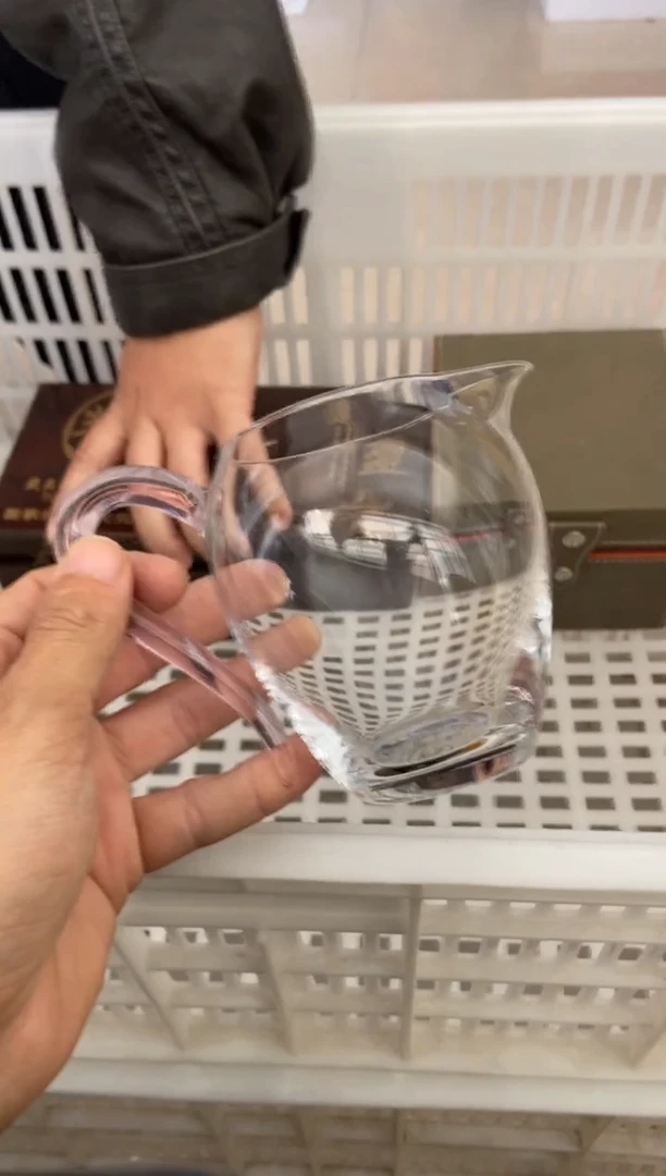 无运费险有瑕疵的摄影的产品有使用过的痕迹有点脏介意勿拍