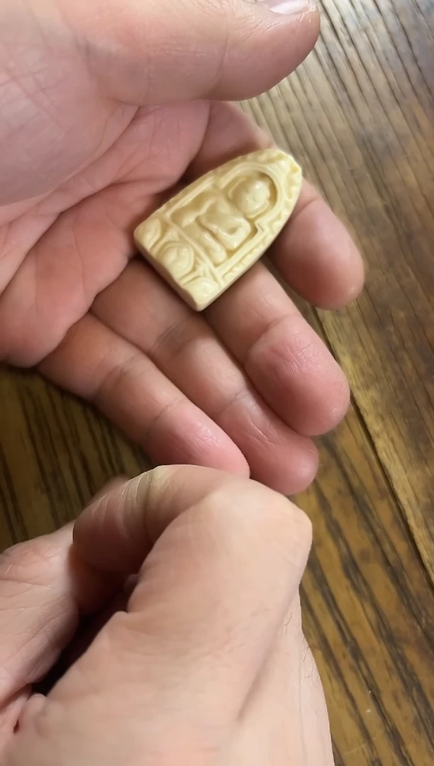 无非金属mm  佛牌