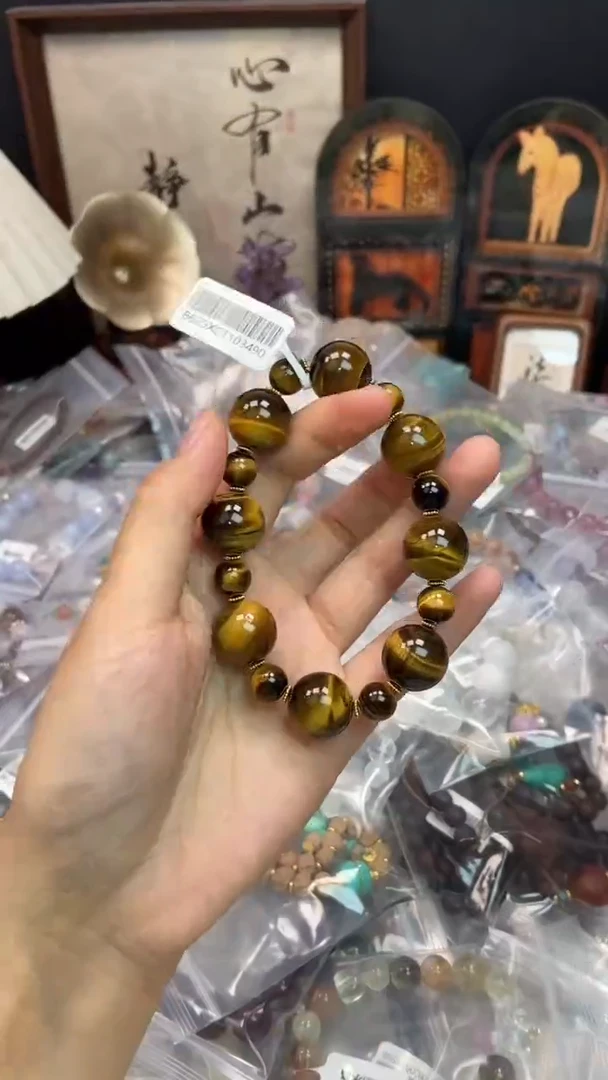 未镶嵌石英质玉手饰135