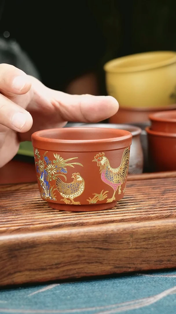 茶杯紫砂描金鸿运当头