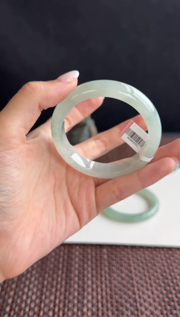 未镶嵌手镯翡翠30号53.8*11.7*7.9