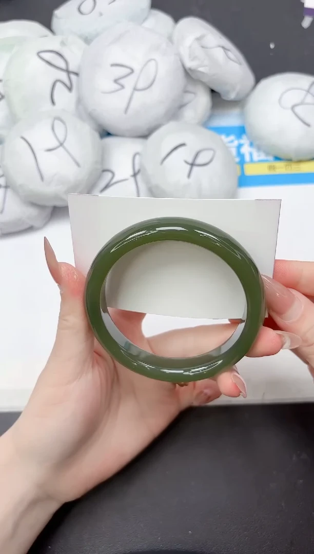 未镶嵌手镯石英质玉244-64