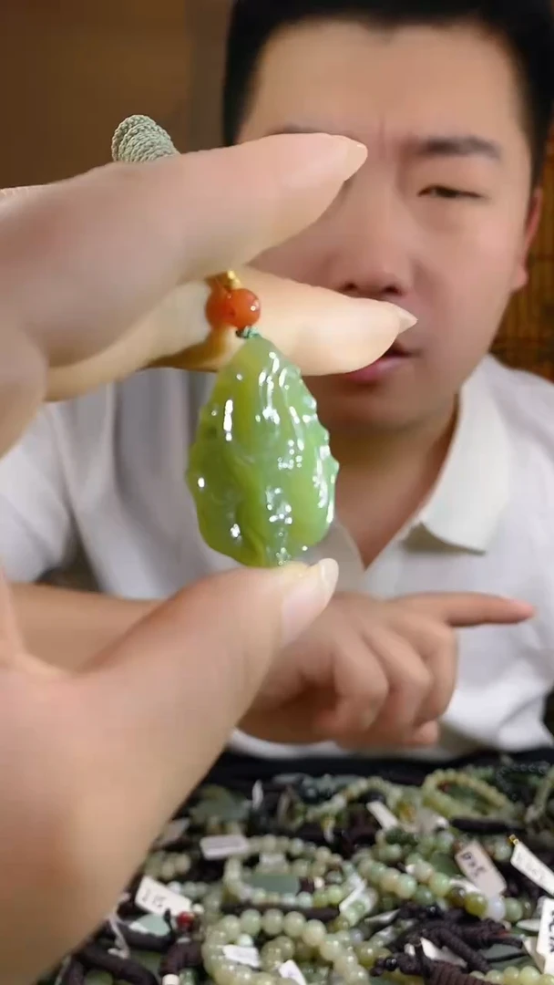 和田玉未镶嵌颈饰多样性发货，拍一发一