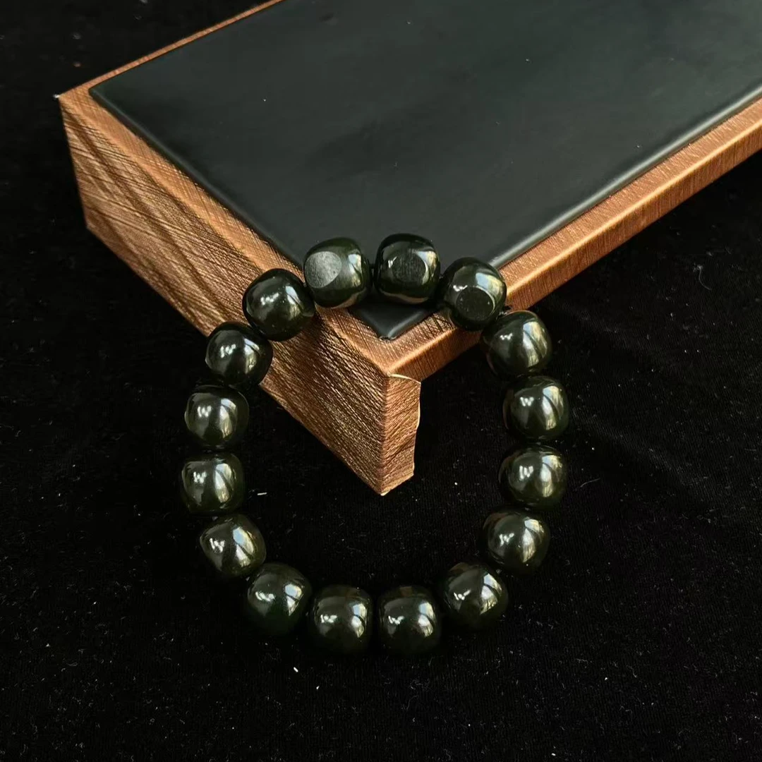 【世家珠宝-巴依哥严选】新疆和田玉黑青老型玉手串