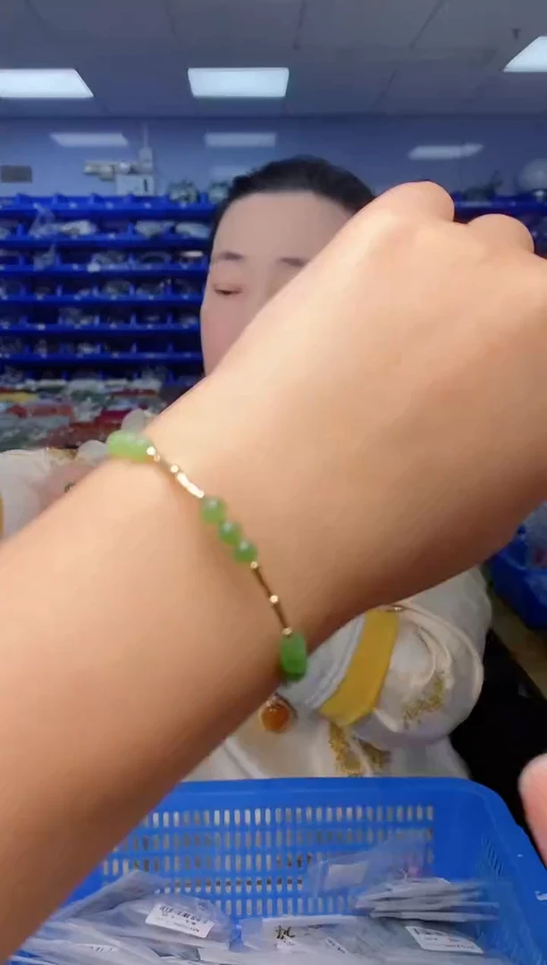 【闪购商品】和田玉手镯未镶嵌TSZ582