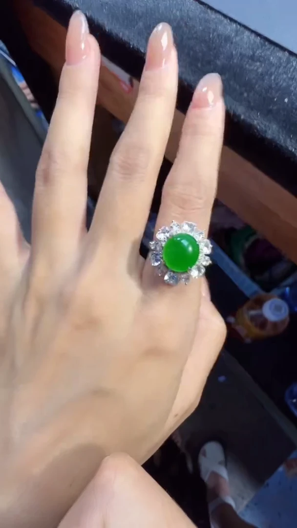 定制翡翠未镶嵌戒指1