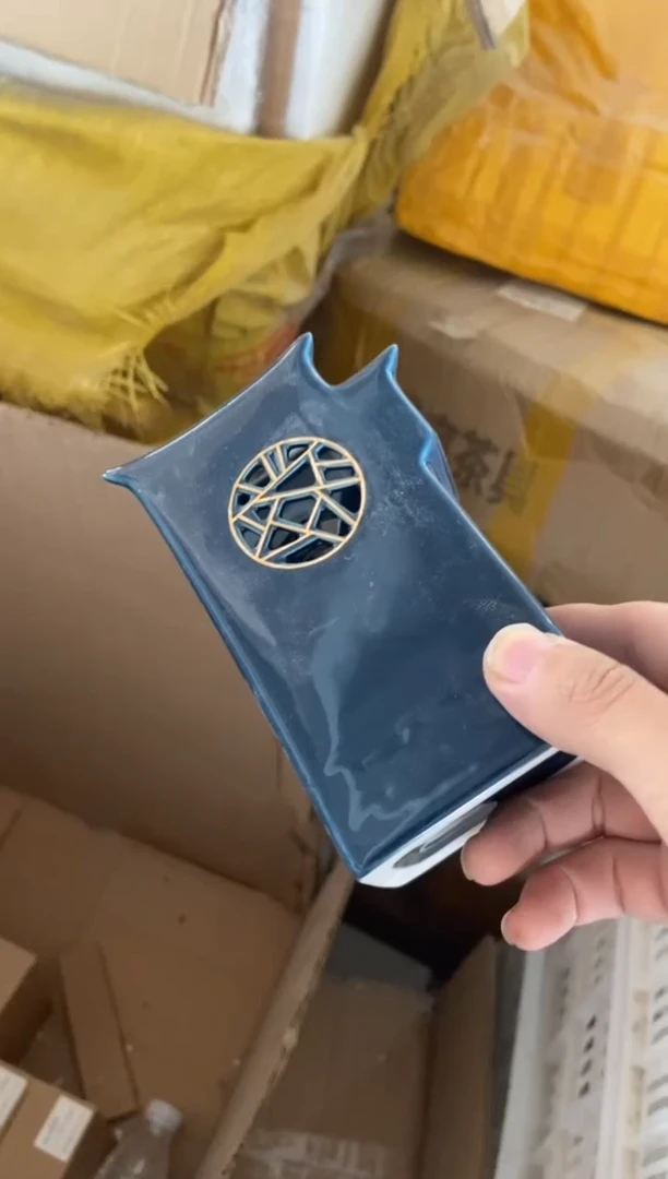 无运费险有瑕疵的摄影的产品有使用过的痕迹有点脏介意勿拍