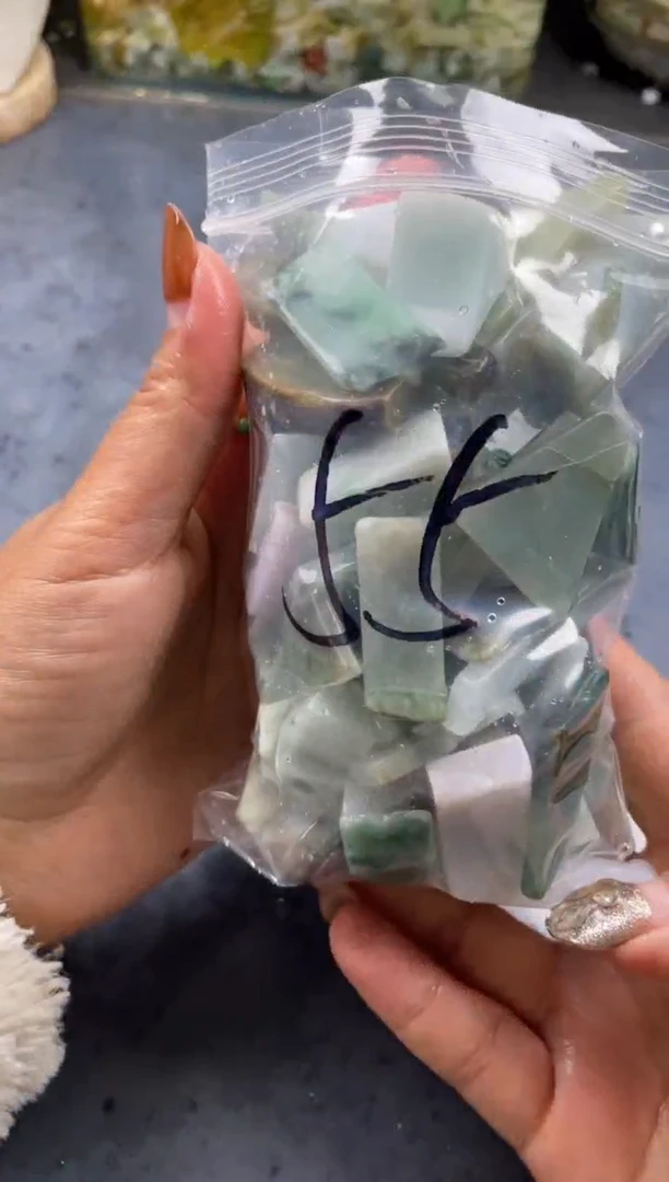 配石翡翠天然翡翠中号500克55