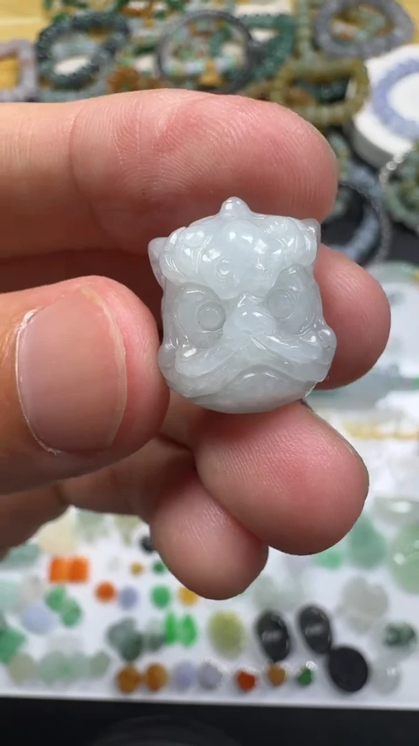 翡翠未镶嵌颈饰【闪购商品】 天然翡翠