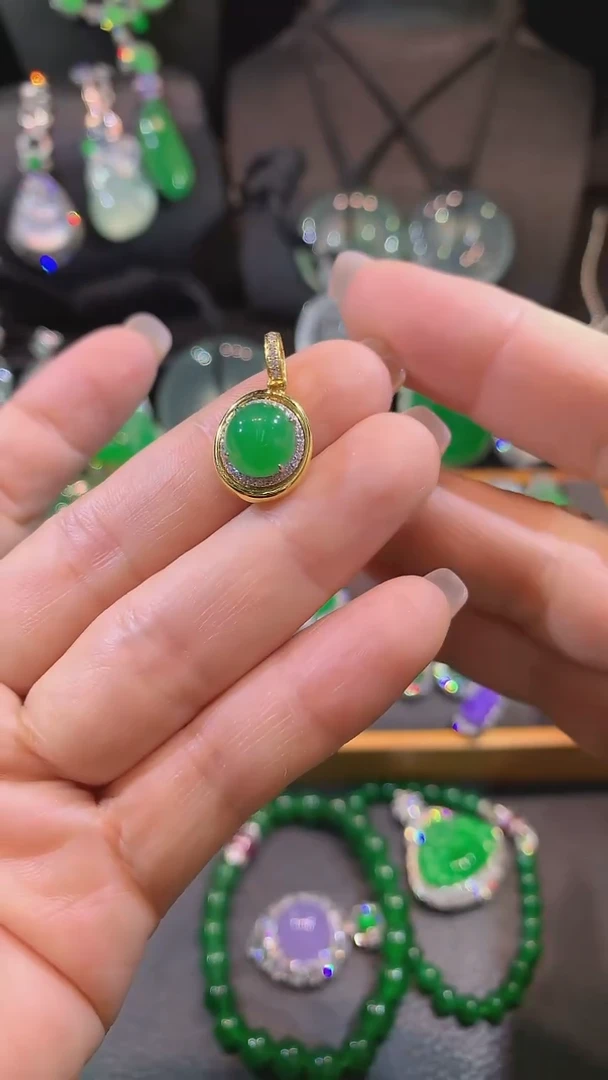 翡翠18K金镶嵌吊坠(不含链)吊坠