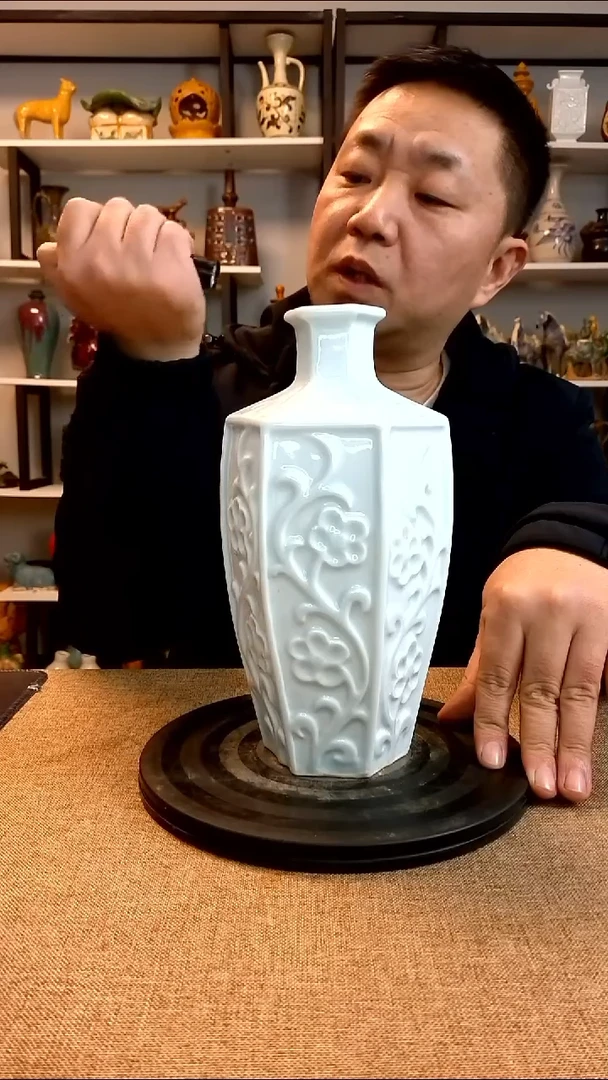 新经典精美复古风格瓷器