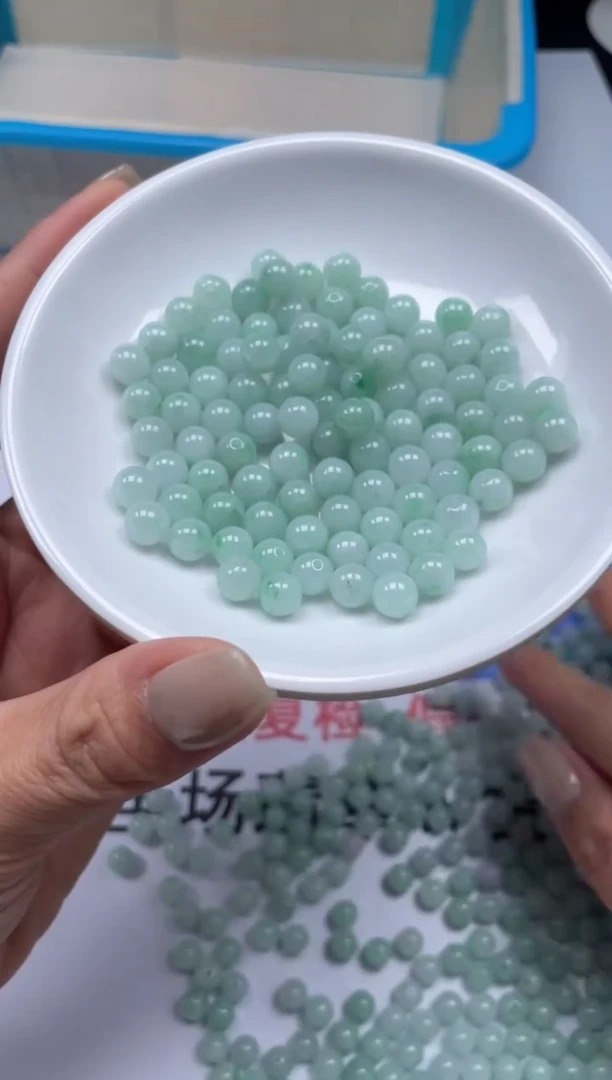 翡翠散珠未镶嵌翡翠散珠卡6.9mm80颗（拍13单）