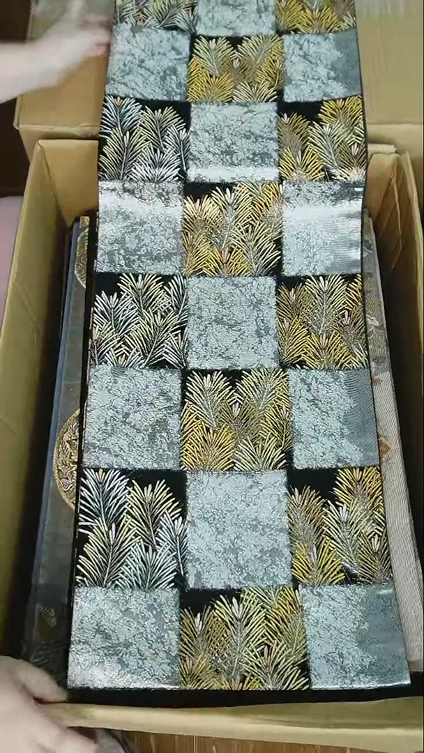 织绣109 六通织金松树
