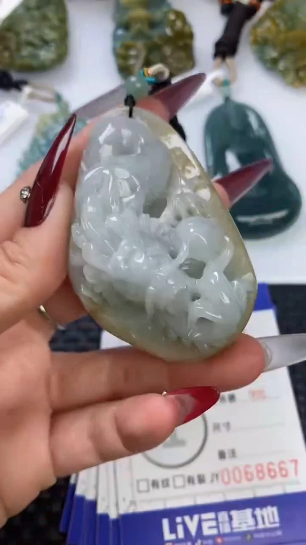 【闪购商品】翡翠颈饰未镶嵌1111111111111111