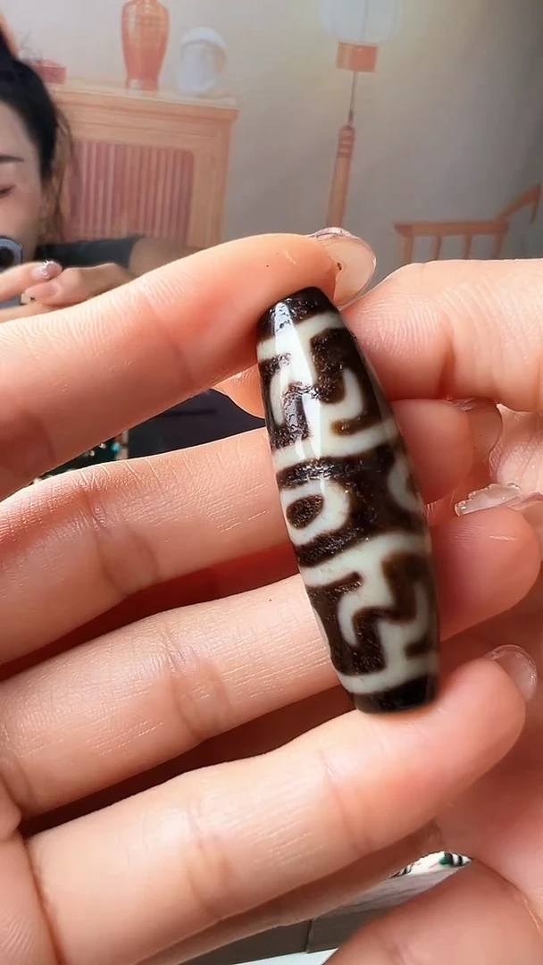 未镶嵌颈饰玛瑙/玉髓诺*诺三眼