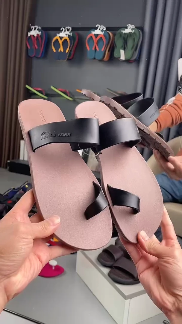 PVC-编号157-断码拖鞋（适合运动鞋42码）