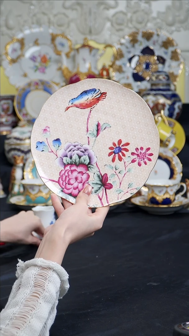 骨瓷婷婷中古器物如图所示104