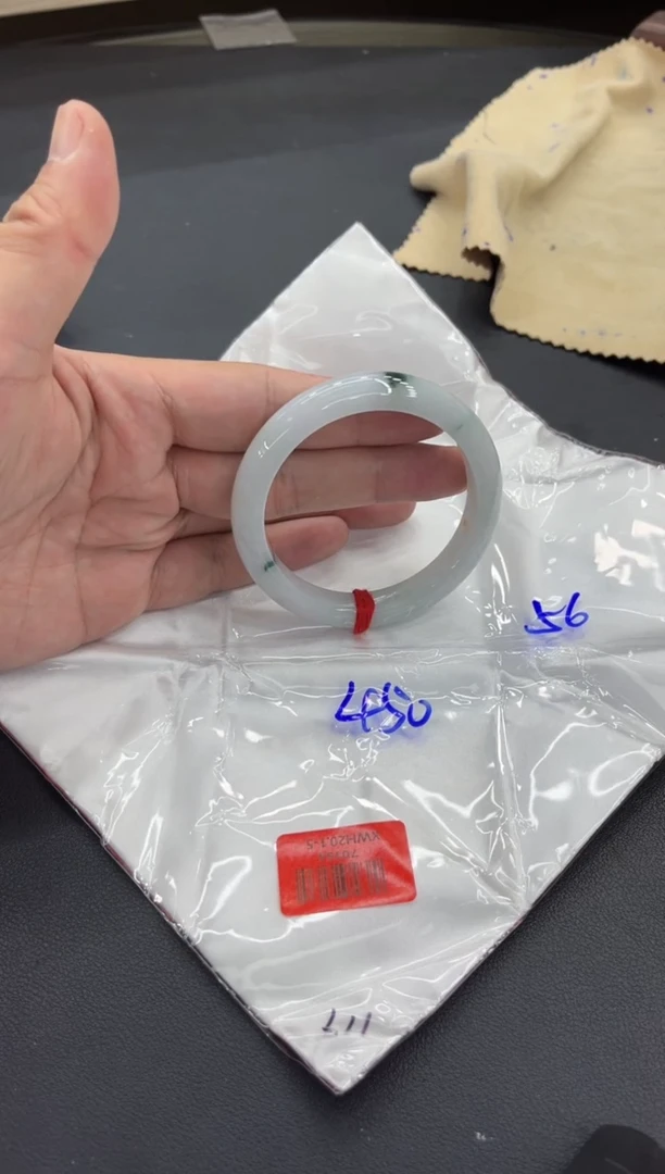 未镶嵌手镯翡翠翡翠手镯