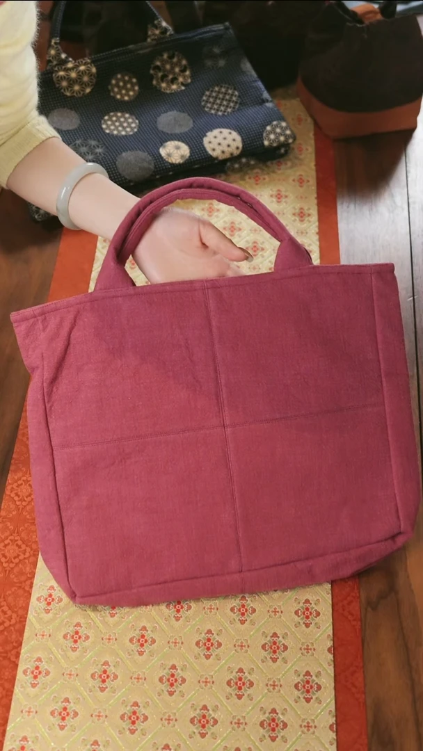 手拎包············