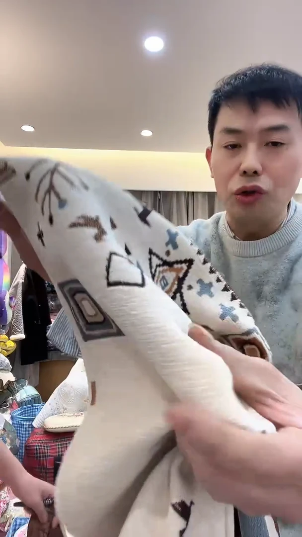 棉棉D09     桌布颜色不挑100*170发1个