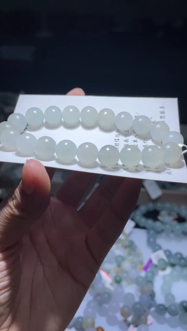 未镶嵌定制翡翠翡翠手串