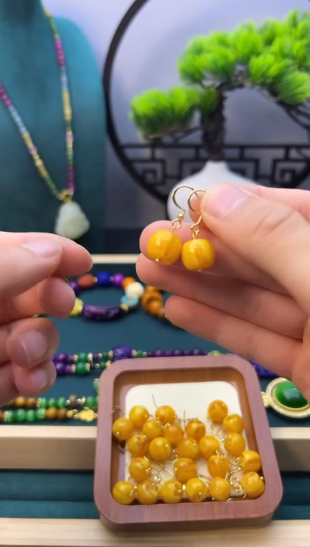 【闪购商品】蜜蜡手链14K金镶嵌E01